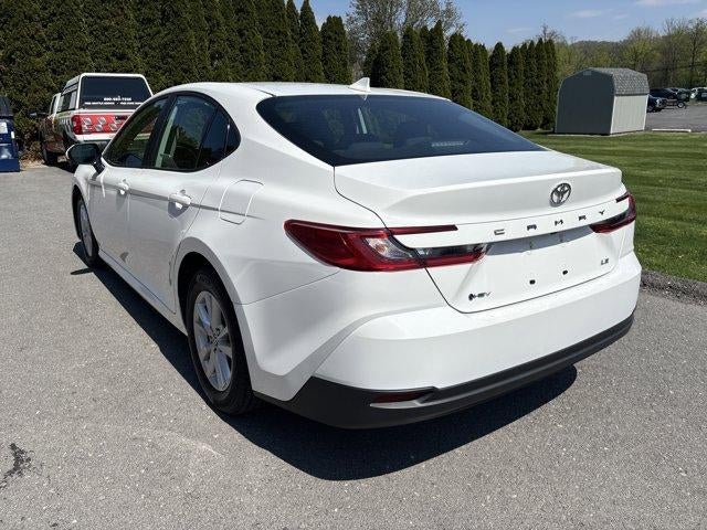 2025 Toyota Camry LE (SE)