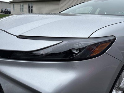 2025 Toyota Camry LE (SE)