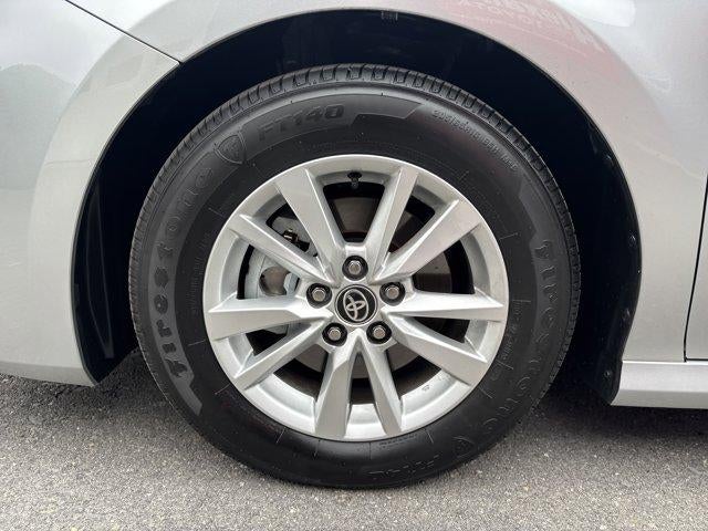 2025 Toyota Camry LE (SE)