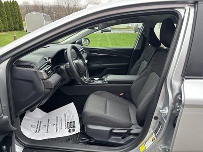 2025 Toyota Camry LE (SE)