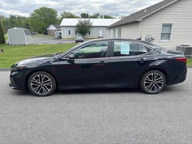 2025 Toyota Camry XLE (SE)