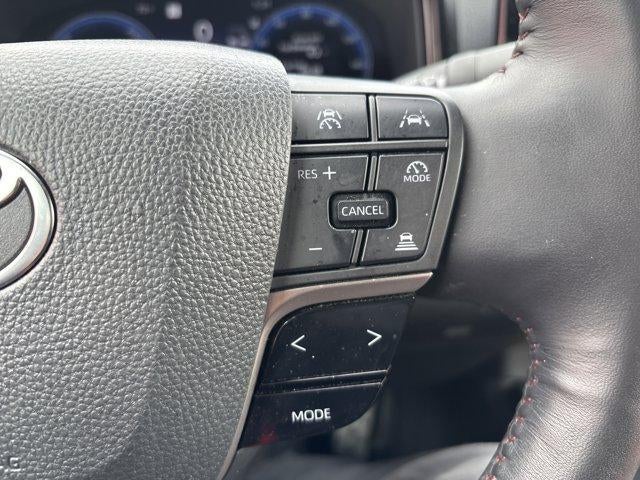 2025 Toyota Camry XSE AWD (Natl)