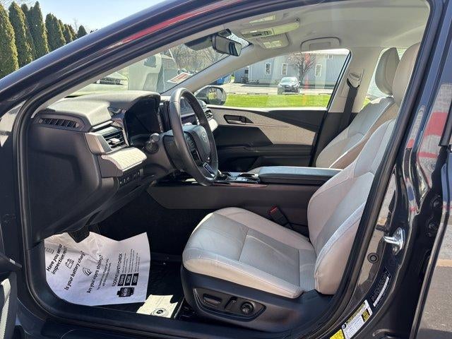 2025 Toyota Camry XLE AWD (Natl)