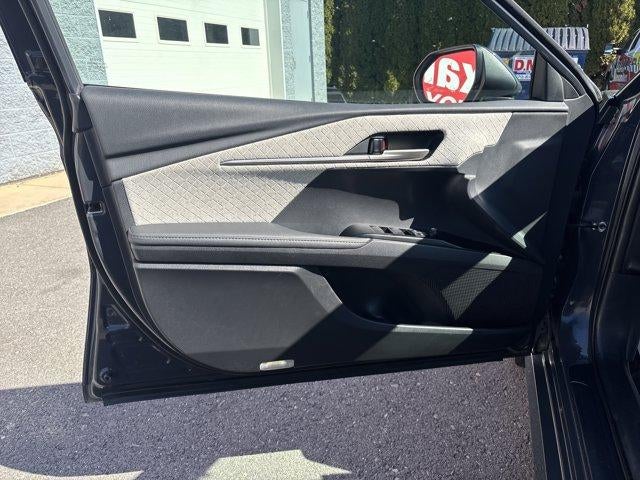 2025 Toyota Camry XLE AWD (Natl)