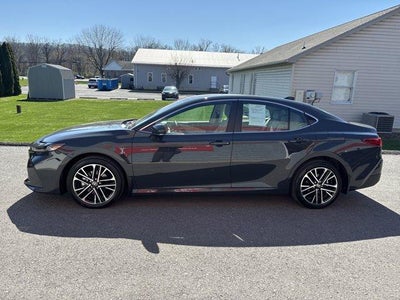 2025 Toyota Camry XLE AWD (Natl)