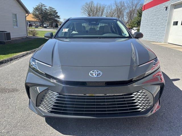 2025 Toyota Camry XLE AWD (Natl)
