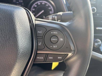 2023 Toyota Camry SE Auto (SE)