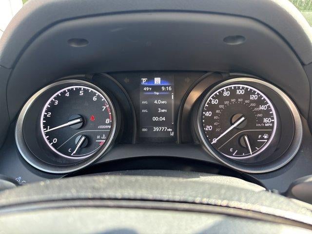 2023 Toyota Camry SE Auto (SE)