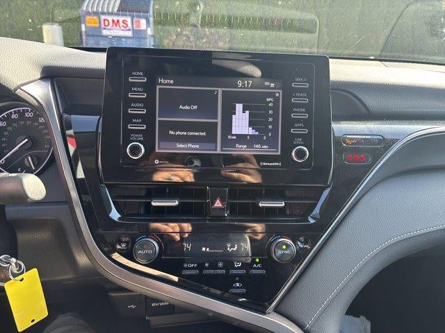 2023 Toyota Camry SE Auto (SE)