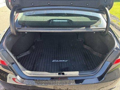 2023 Toyota Camry SE Auto (SE)