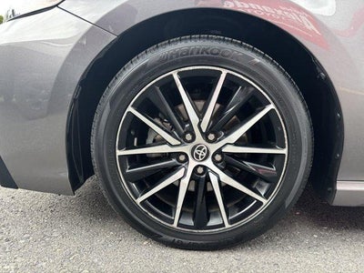 2023 Toyota Camry SE Auto (SE)
