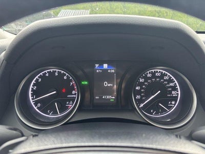 2023 Toyota Camry SE Auto (SE)