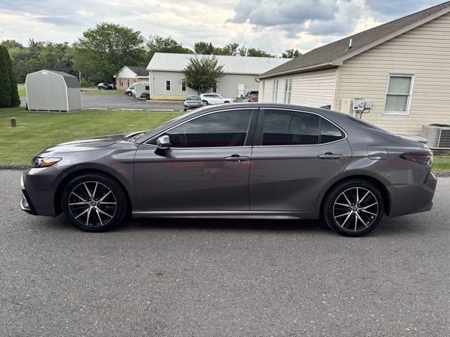 2023 Toyota Camry SE Auto (SE)