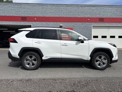2025 Toyota RAV4 Hybrid XLE AWD (Natl)