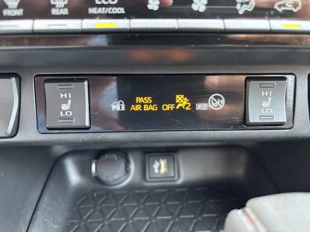 2023 Toyota RAV4 Hybrid SE AWD (Natl)