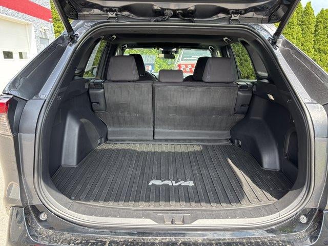 2023 Toyota RAV4 Hybrid SE AWD (Natl)