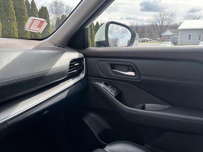 2023 Nissan Rogue AWD SV *Ltd Avail*