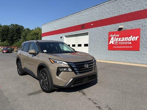 2025 Nissan Rogue AWD SV