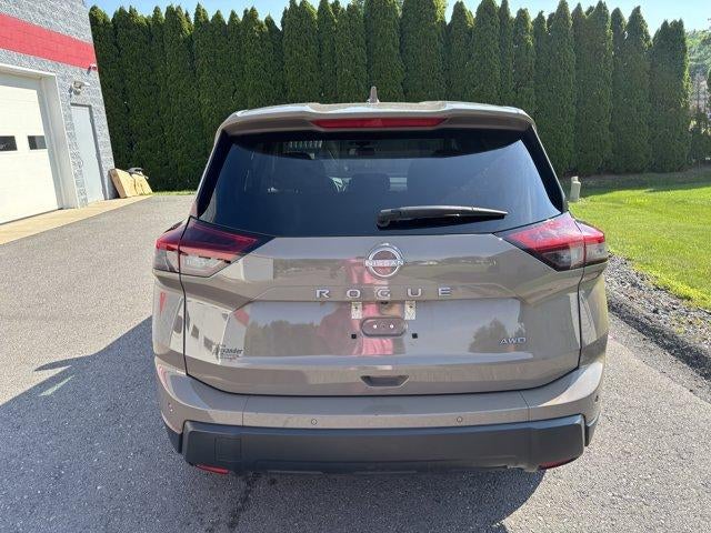 2025 Nissan Rogue AWD SV