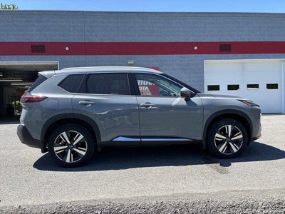 2023 Nissan Rogue AWD SL