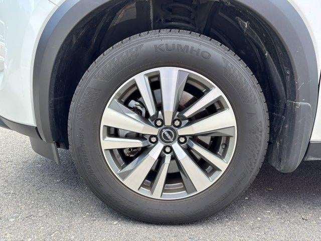 2025 Nissan Pathfinder SL 4WD