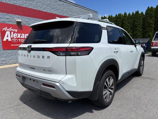 2025 Nissan Pathfinder SL 4WD