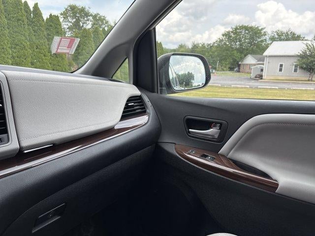 2019 Toyota Sienna Limited Premium AWD 7-Passenger (Natl)