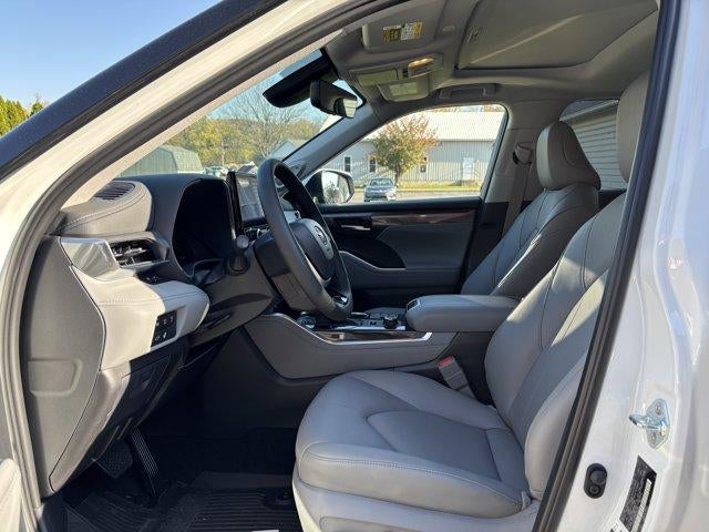 2026 Toyota Highlander Limited AWD (Natl)