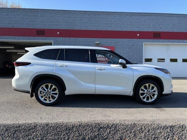 2026 Toyota Highlander Limited AWD (Natl)