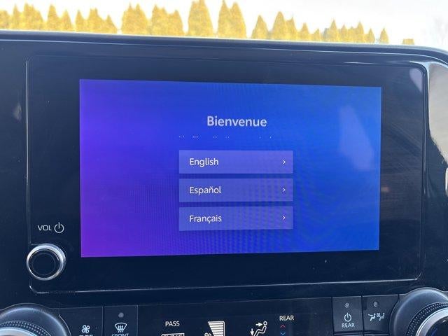 2024 Toyota Highlander LE AWD (SE)