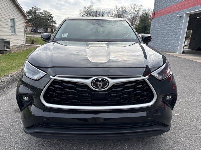 2024 Toyota Highlander LE AWD (SE)