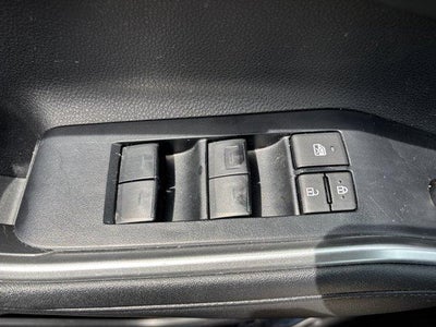 2024 Toyota Highlander LE AWD (SE)