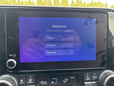 2024 Toyota Highlander LE AWD (SE)