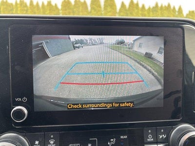 2024 Toyota Highlander LE AWD (SE)