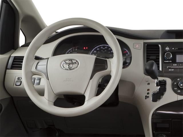 2011 Toyota Sienna 5dr 8-Pass Van V6 LE FWD (Natl)