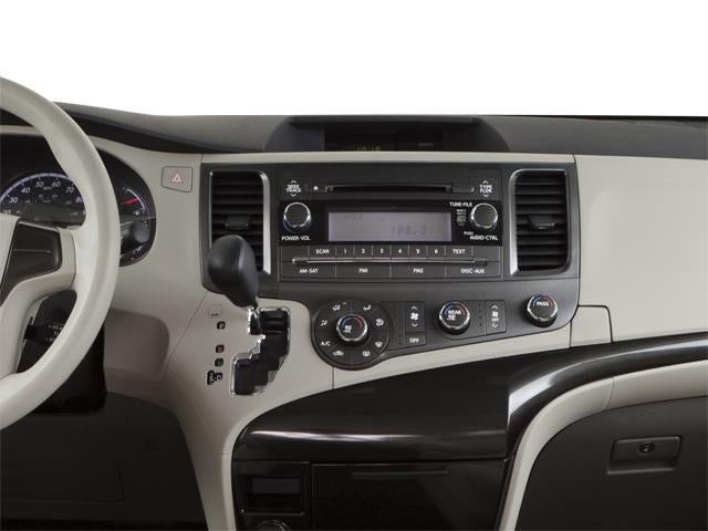 2011 Toyota Sienna 5dr 8-Pass Van V6 LE FWD (Natl)