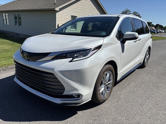 2026 Toyota Sienna Limited AWD 7-Passenger (GS)