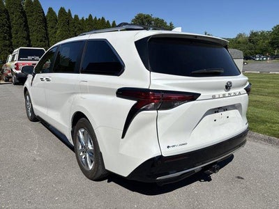 2026 Toyota Sienna Limited AWD 7-Passenger (GS)
