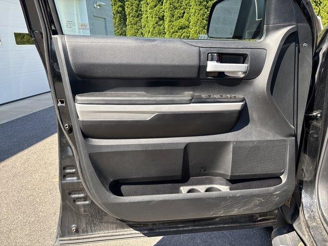 2020 Toyota Tundra 4WD 4WD SR5 CrewMax 5.5' Bed 5.7L (SE)