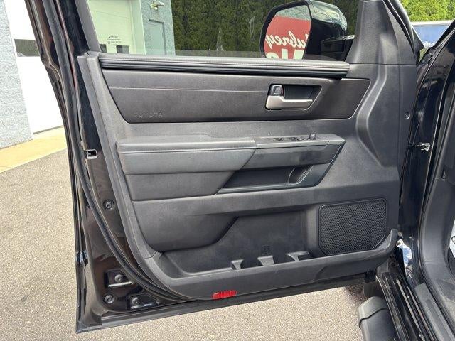 2023 Toyota Tundra 4WD 4WD SR5 CrewMax 5.5' Bed (SE)