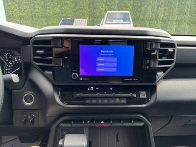 2023 Toyota Tundra 4WD 4WD SR5 CrewMax 5.5' Bed (SE)