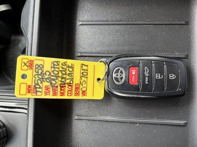 2023 Toyota Tundra 4WD 4WD SR5 CrewMax 5.5' Bed (SE)
