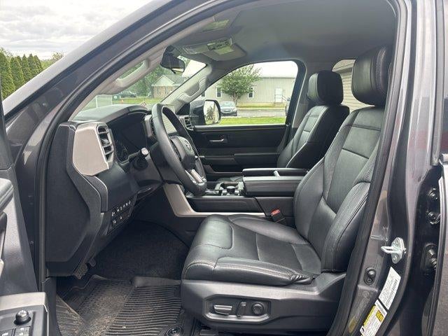 2023 Toyota Tundra 4WD 4WD SR5 CrewMax 5.5' Bed (SE)