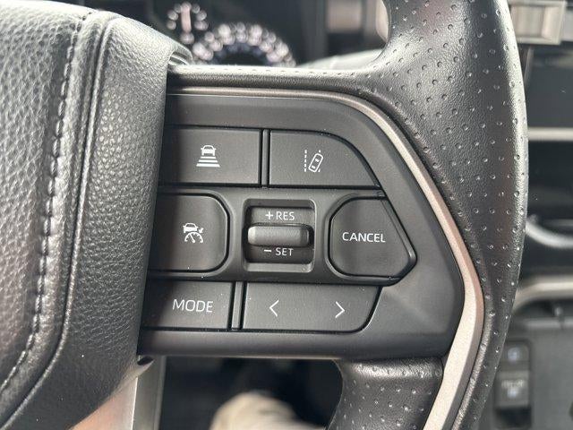 2025 Toyota Tundra 4WD 4WD SR5 CrewMax 5.5' Bed (SE)