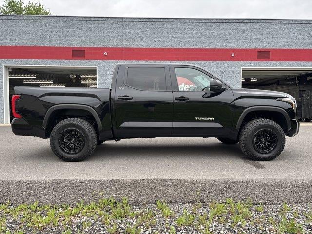 2025 Toyota Tundra 4WD 4WD SR5 CrewMax 5.5' Bed (SE)
