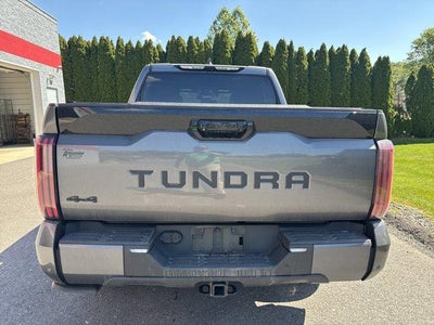 2024 Toyota Tundra 4WD 4WD Platinum CrewMax 5.5' Bed (Natl)