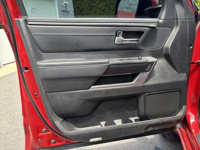 2023 Toyota Tundra 4WD 4WD Platinum Hybrid CrewMax 5.5' Bed (Natl)