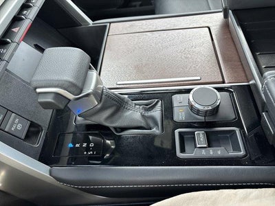 2025 Toyota Tundra 4WD 4WD Capstone Hybrid CrewMax 5.5' Bed (Natl)