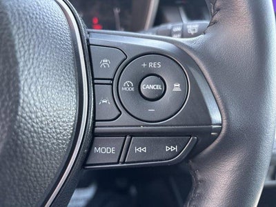 2025 Toyota Corolla Cross XLE 4WD (Natl)