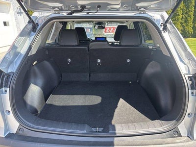 2025 Toyota Corolla Cross XLE 4WD (Natl)